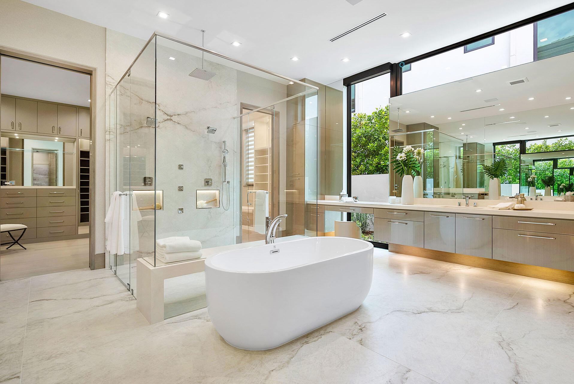 ROYAL PALM YACHT & COUNTR - Residential
