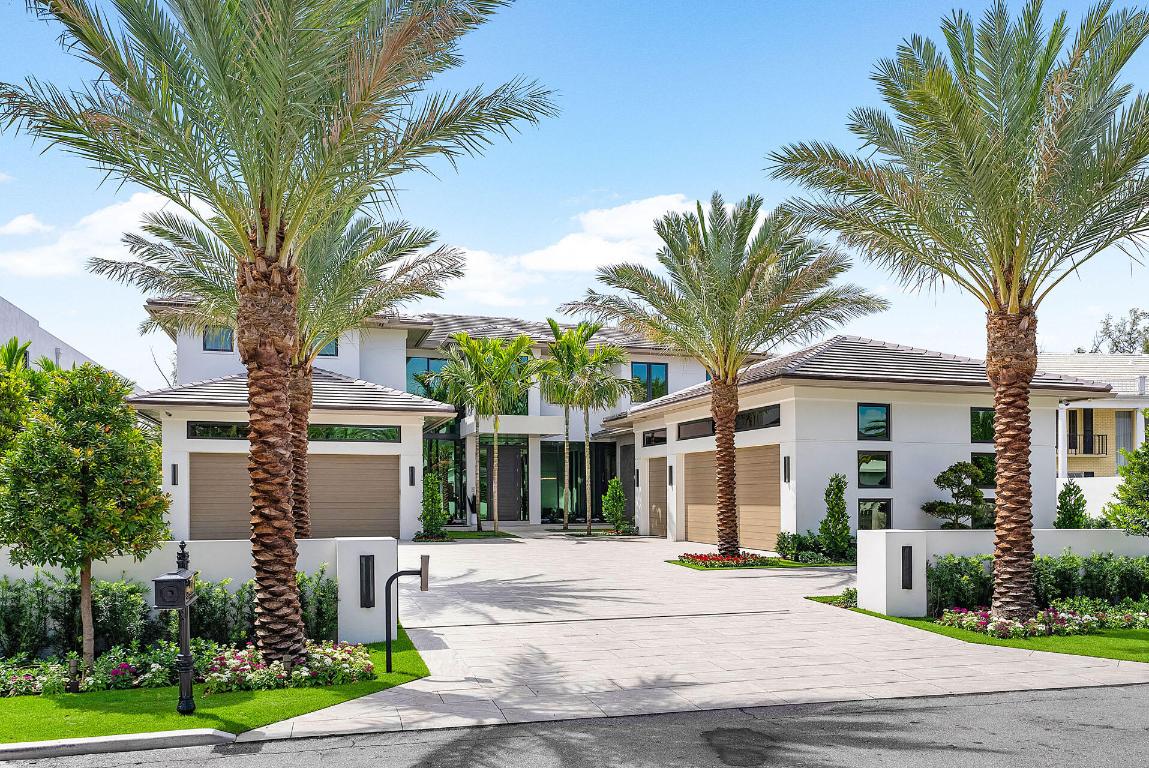 ROYAL PALM YACHT & COUNTRY CLUB - Residential