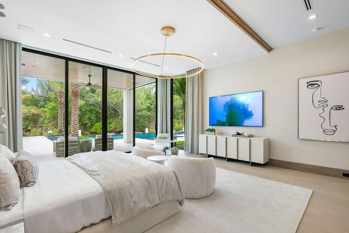 ROYAL PALM YACHT & COUNTRY CLUB - Residential