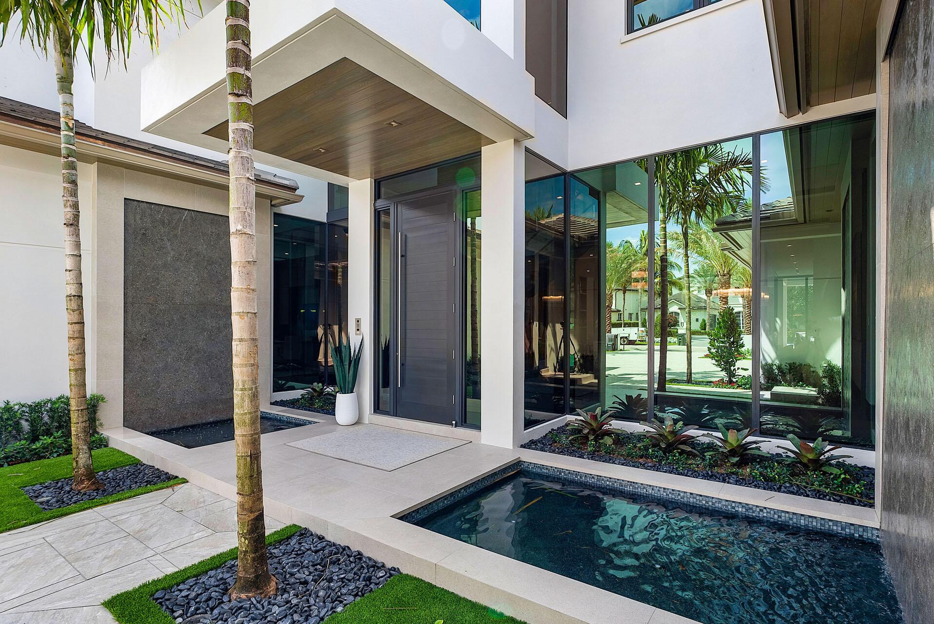 ROYAL PALM YACHT & COUNTR - Residential