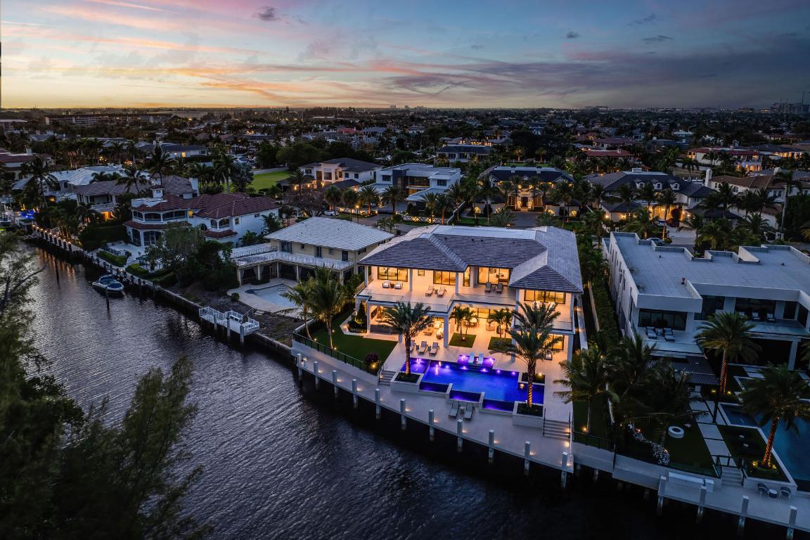 ROYAL PALM YACHT & COUNTRY CLUB - Residential