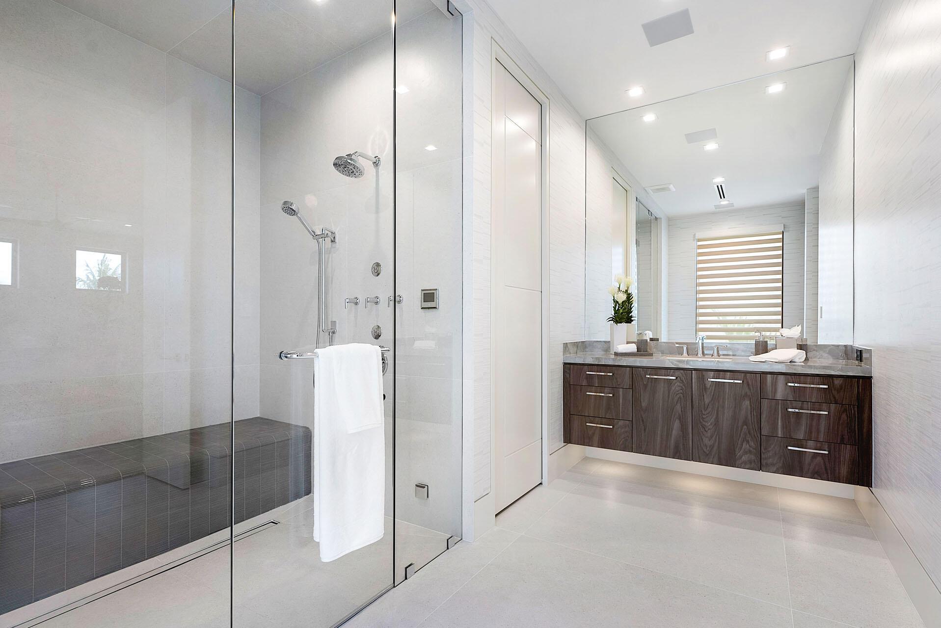 ROYAL PALM YACHT & COUNTR - Residential