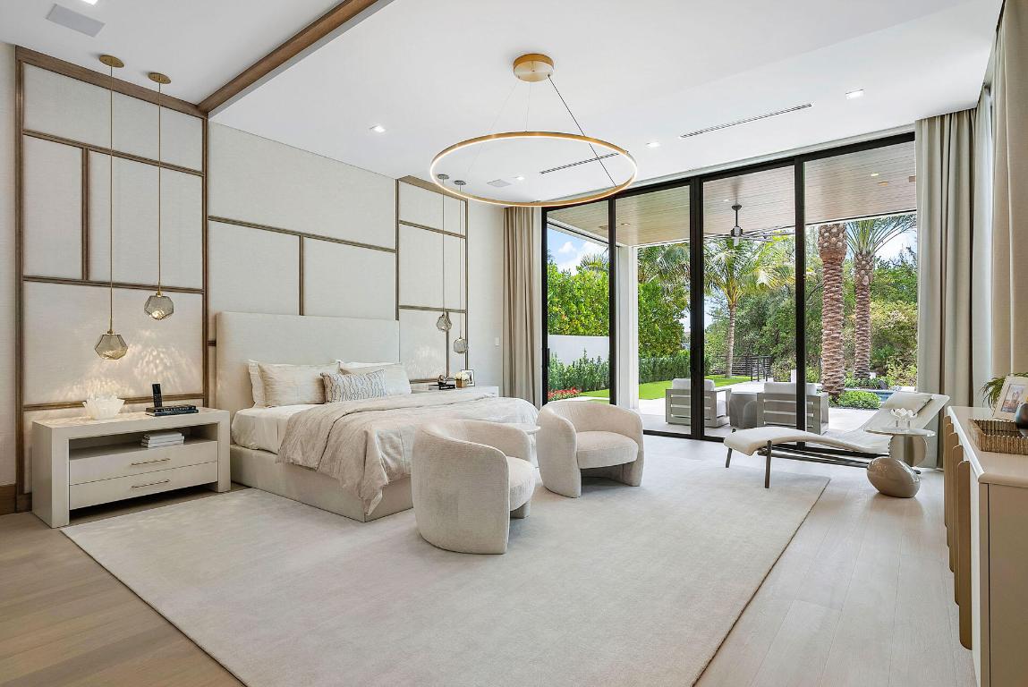 ROYAL PALM YACHT & COUNTRY CLUB - Residential