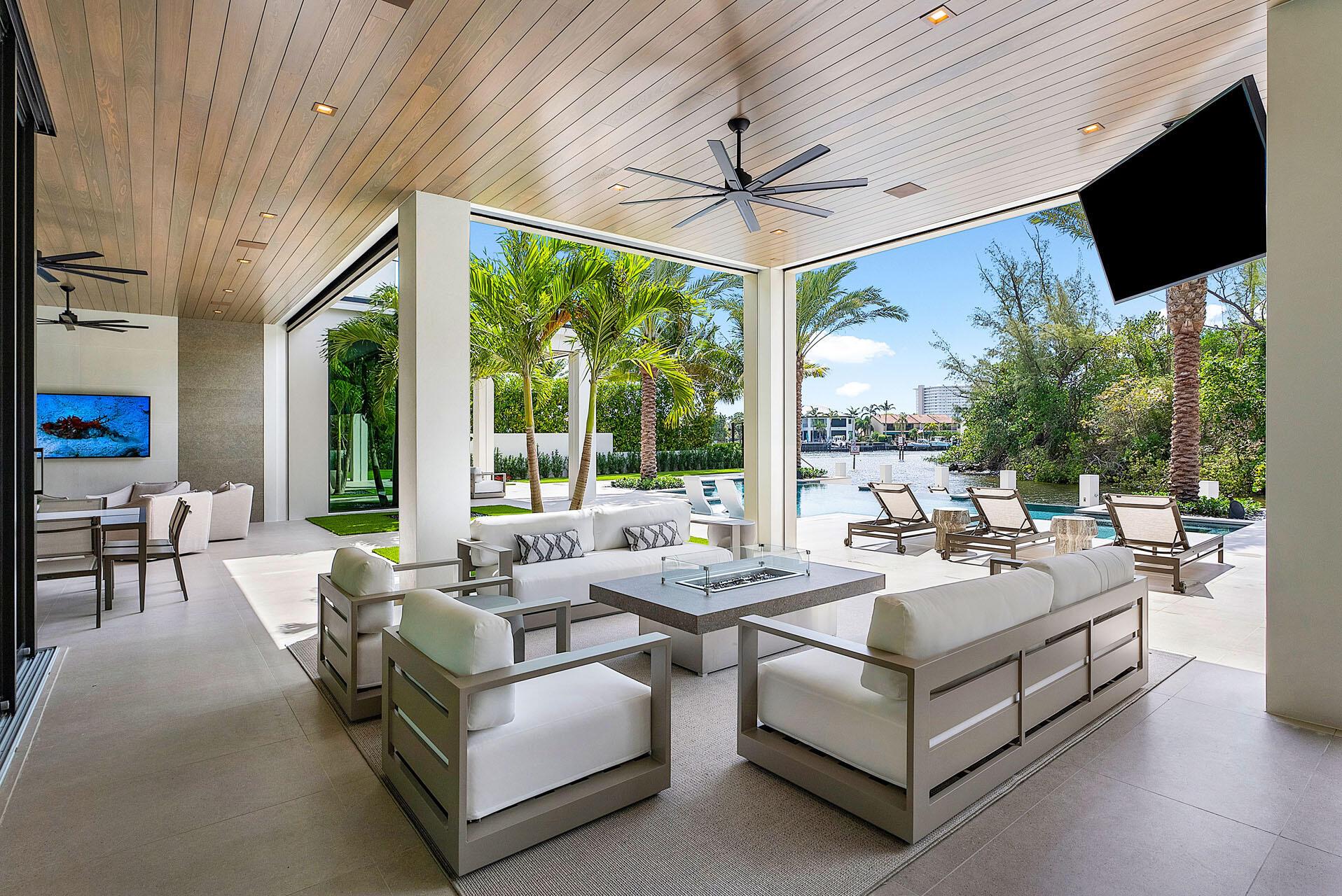 ROYAL PALM YACHT & COUNTR - Residential