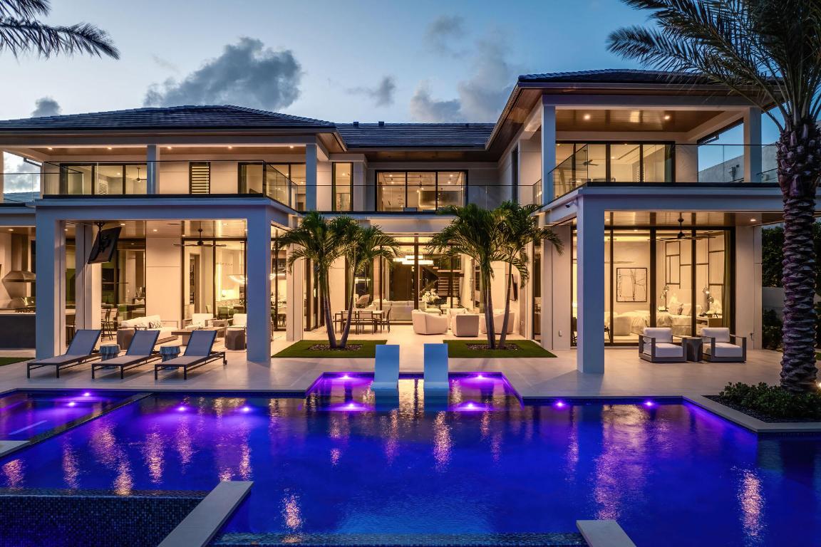 ROYAL PALM YACHT & COUNTRY CLUB - Residential