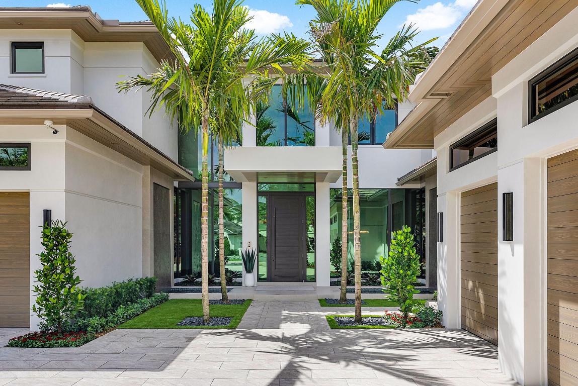 ROYAL PALM YACHT & COUNTRY CLUB - Residential