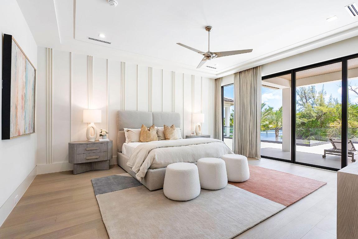 ROYAL PALM YACHT & COUNTRY CLUB - Residential