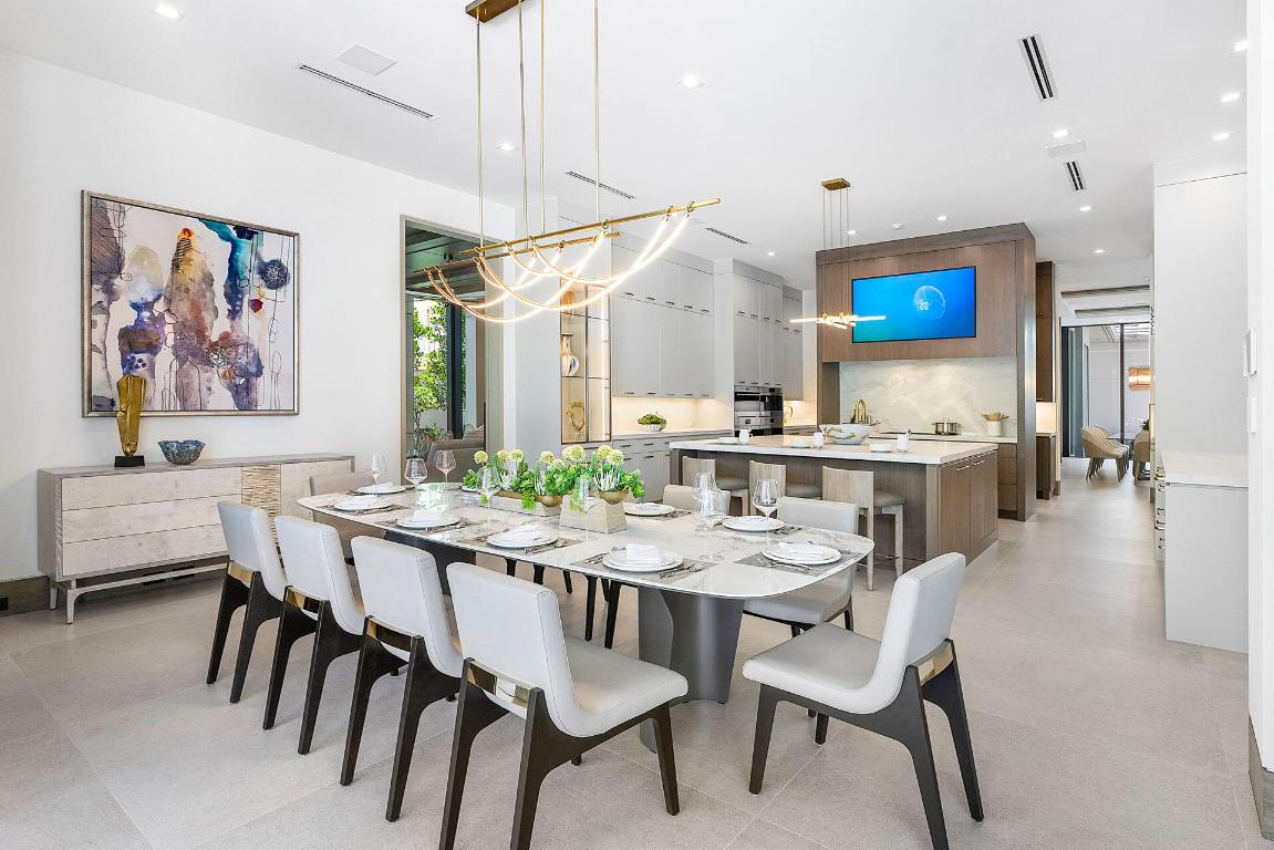 ROYAL PALM YACHT & COUNTRY CLUB - Residential