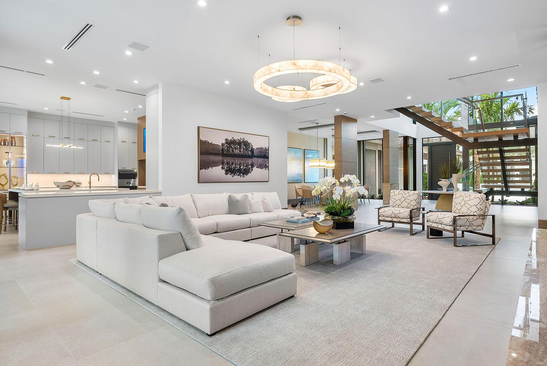 ROYAL PALM YACHT & COUNTR - Residential