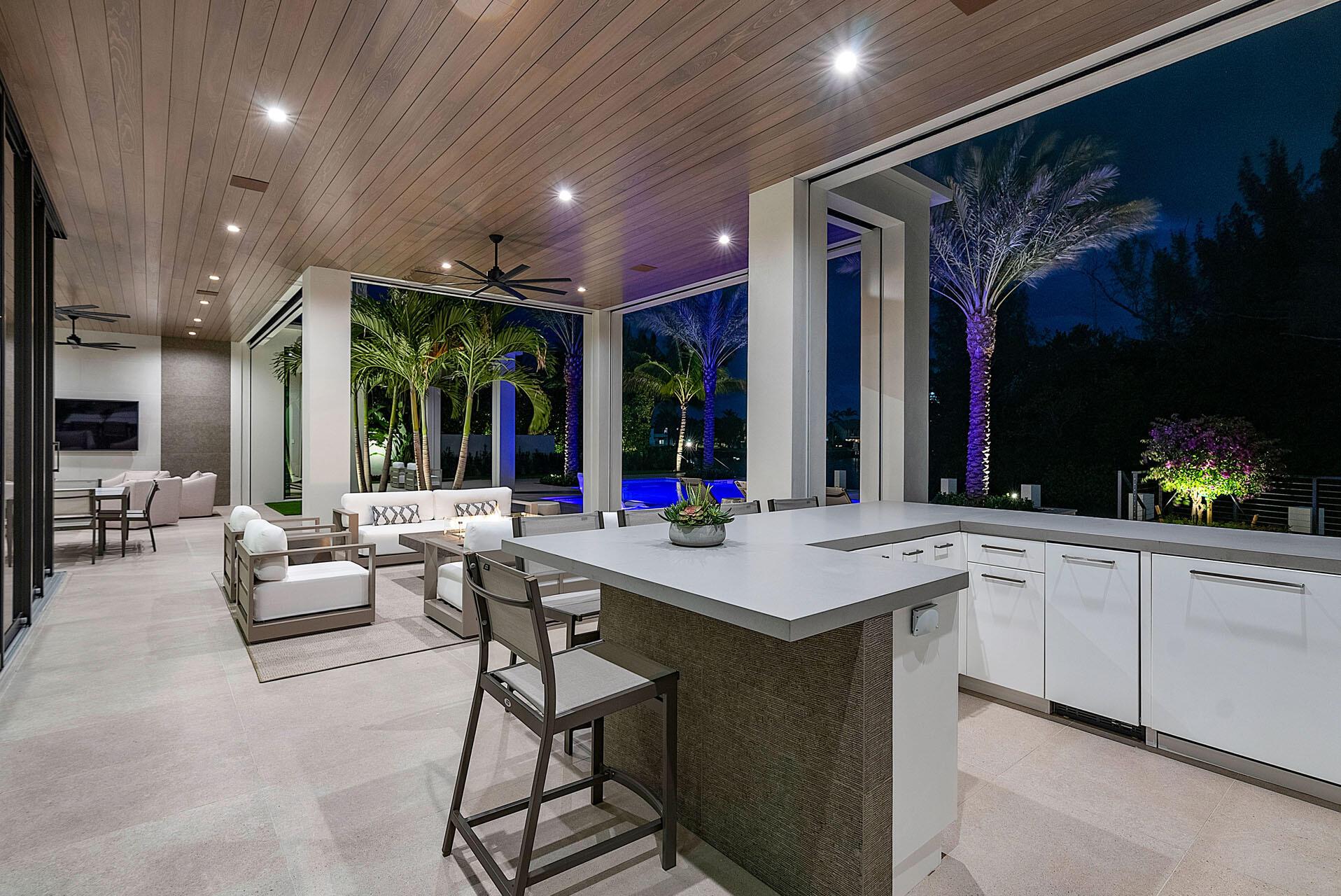 ROYAL PALM YACHT & COUNTR - Residential