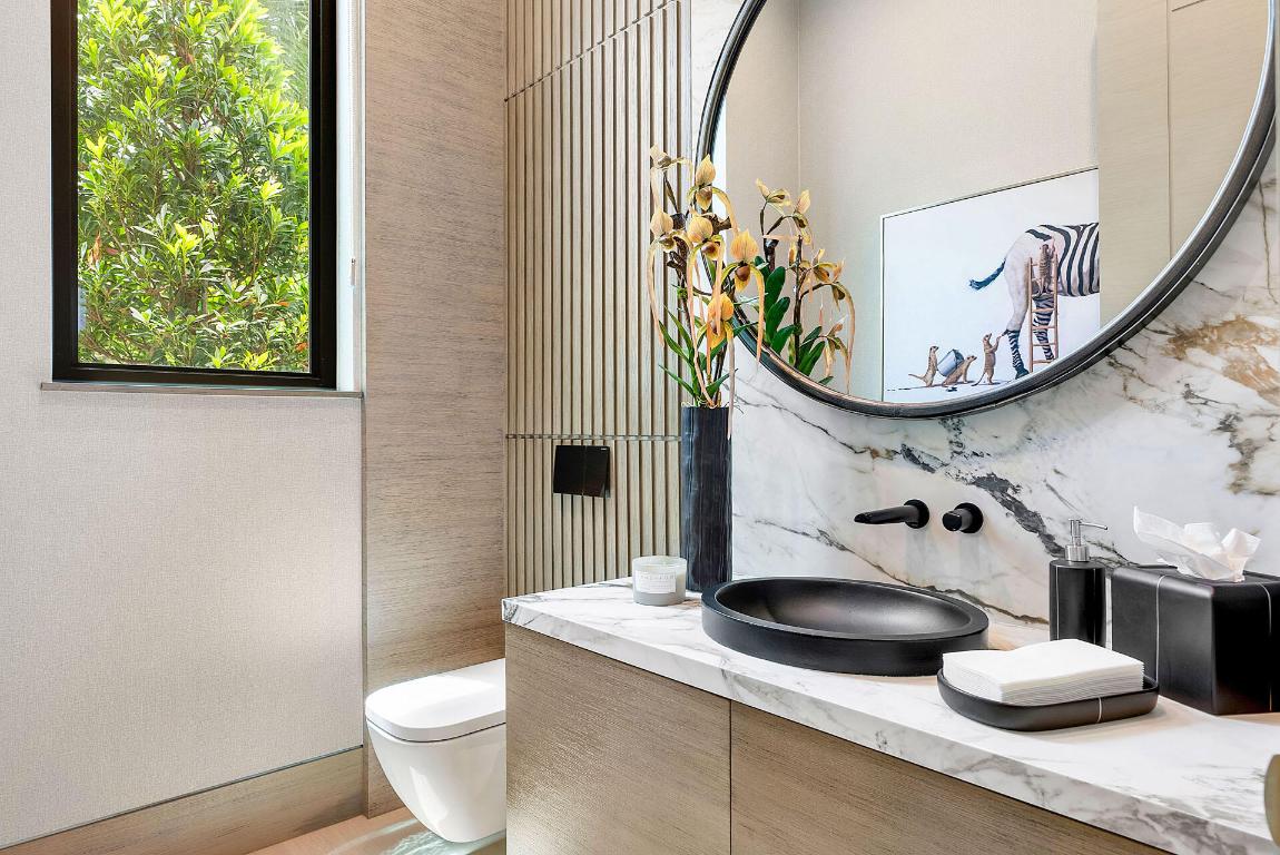 ROYAL PALM YACHT & COUNTRY CLUB - Residential