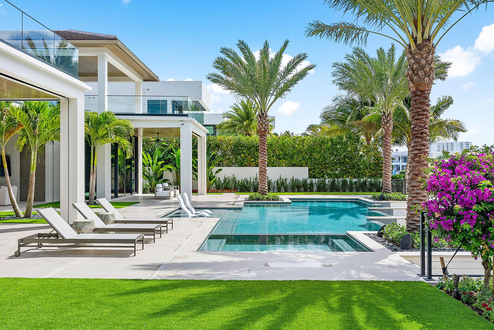 ROYAL PALM YACHT & COUNTR - Residential