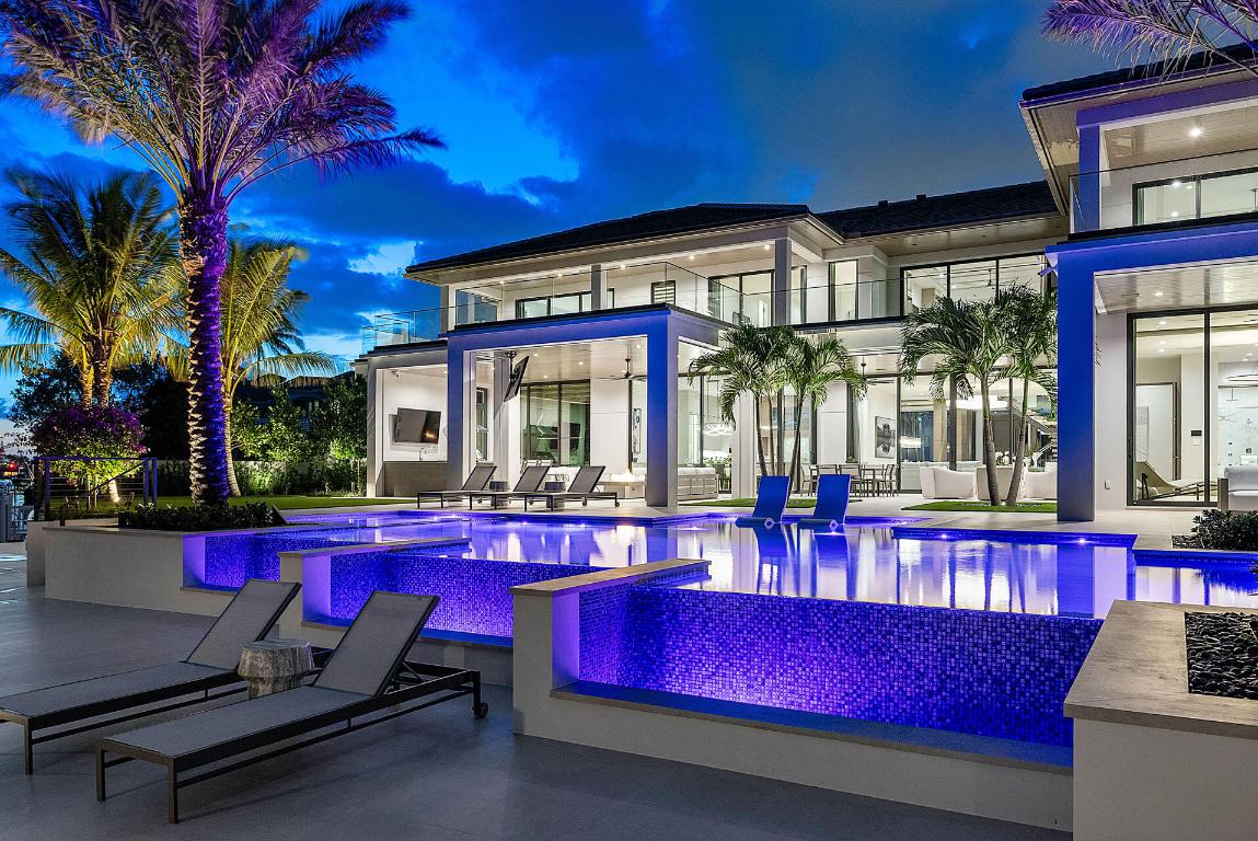 ROYAL PALM YACHT & COUNTRY CLUB - Residential