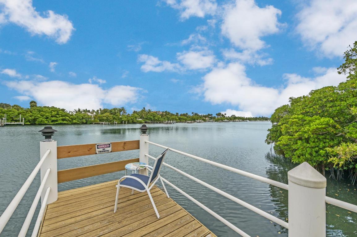 BARBICAN CONDO - Residential