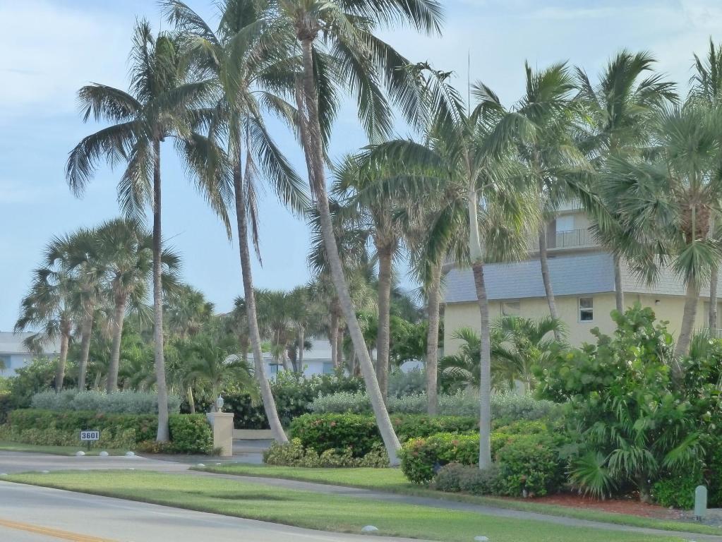BARBICAN CONDO - Residential