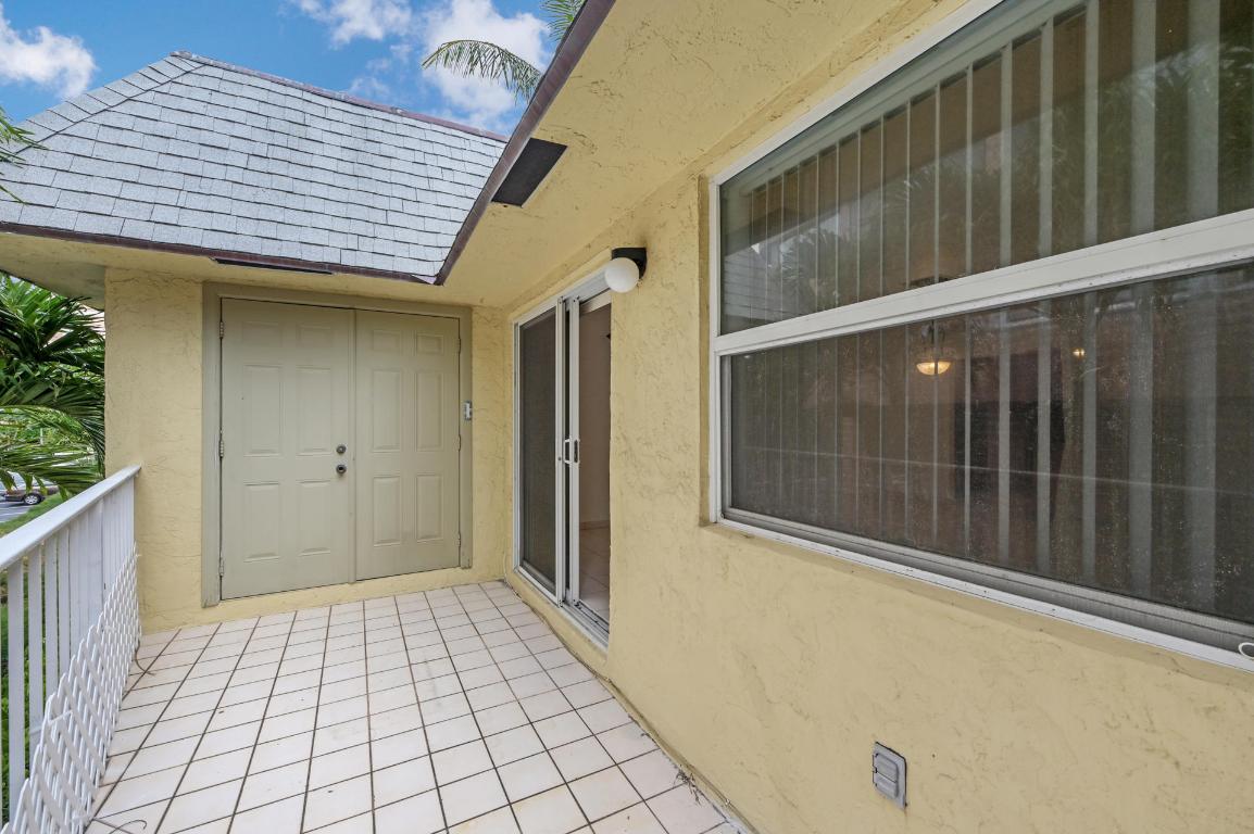 BARBICAN CONDO - Residential