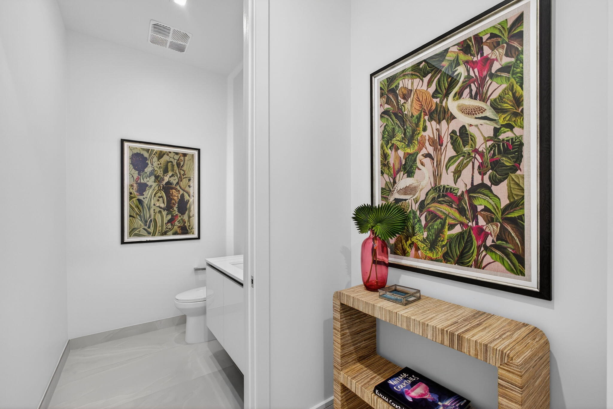 NAUTILUS 220 CONDO - Residential