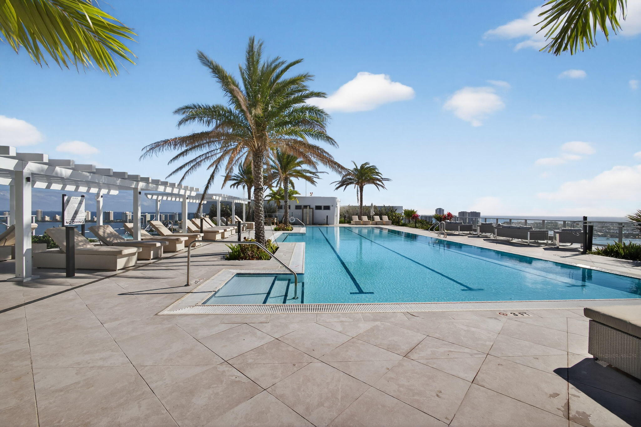 NAUTILUS 220 CONDO - Residential