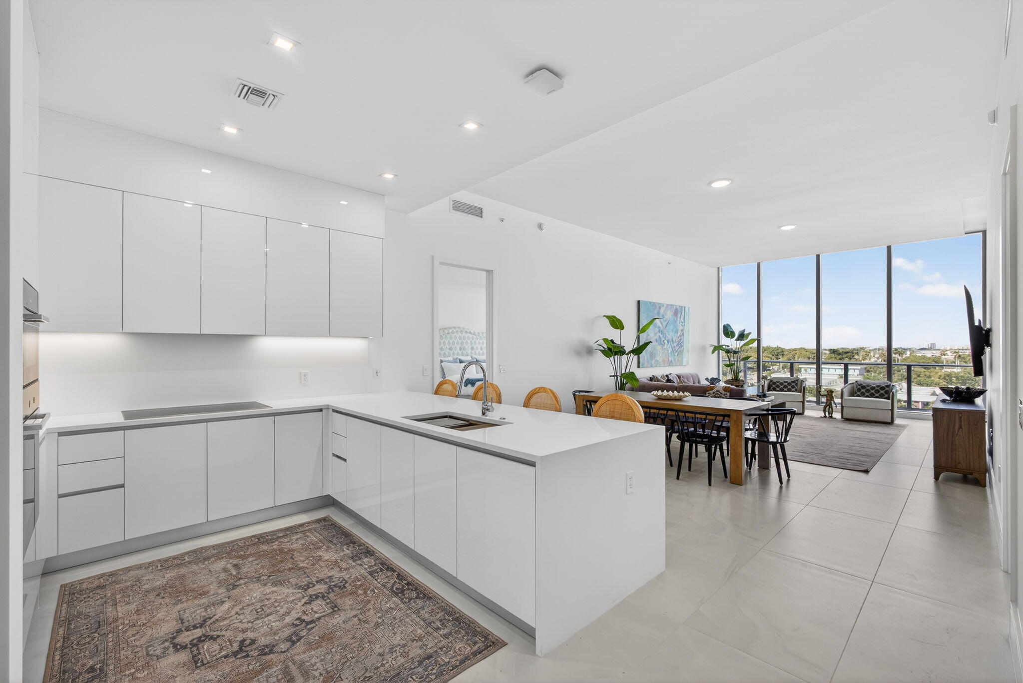 NAUTILUS 220 CONDO - Residential