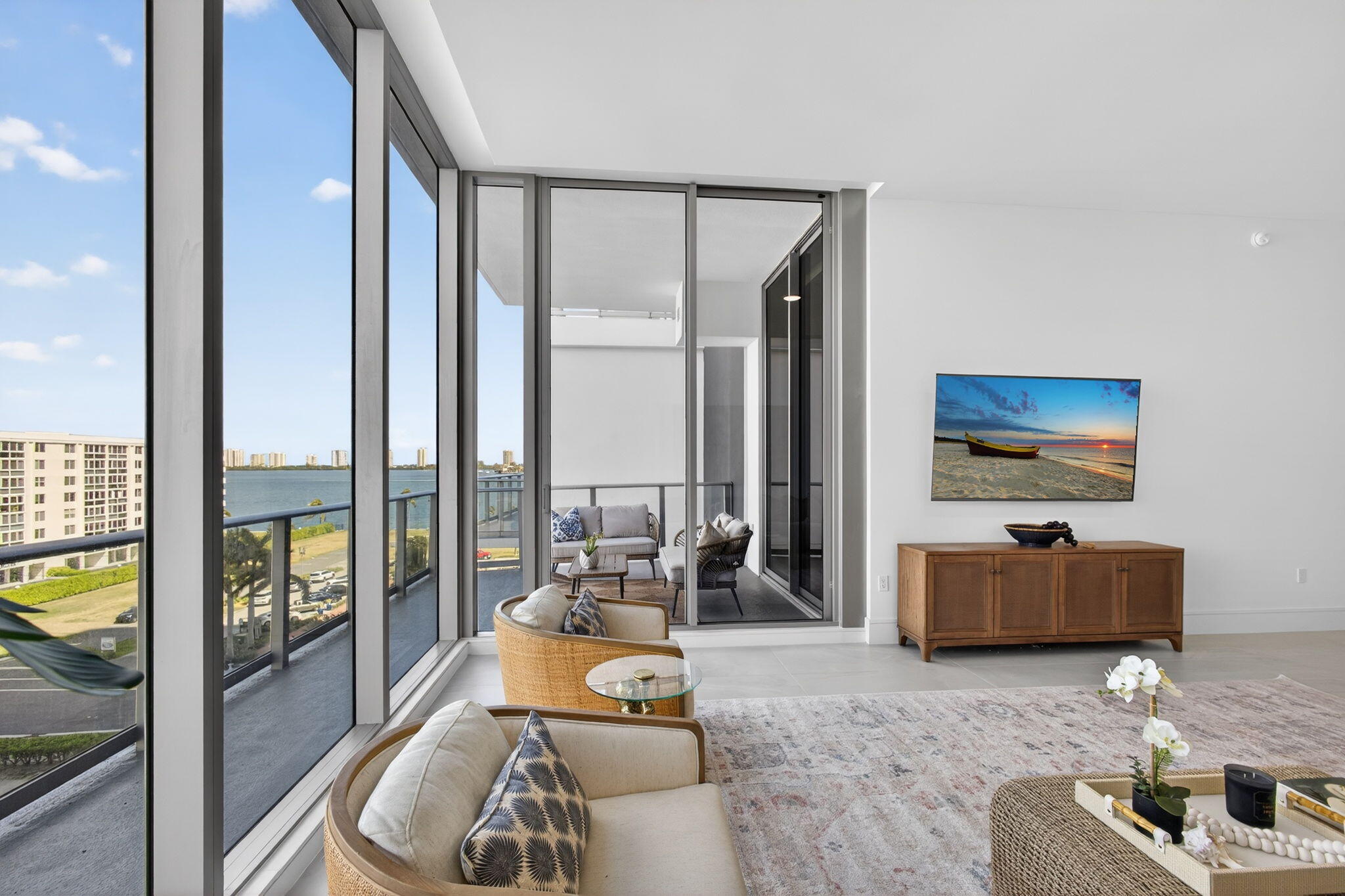 NAUTILUS 220 CONDO - Residential