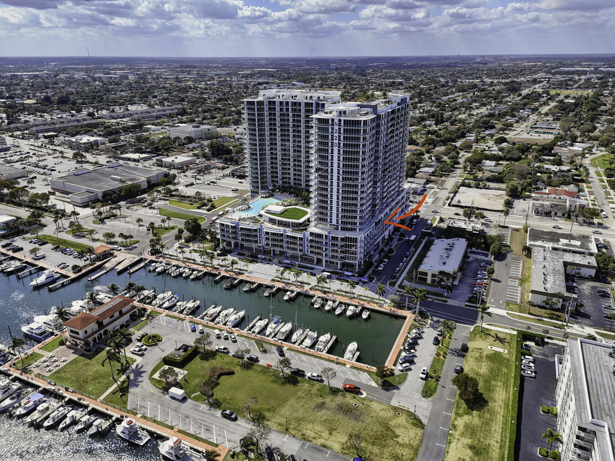 NAUTILUS 220 CONDO - Residential