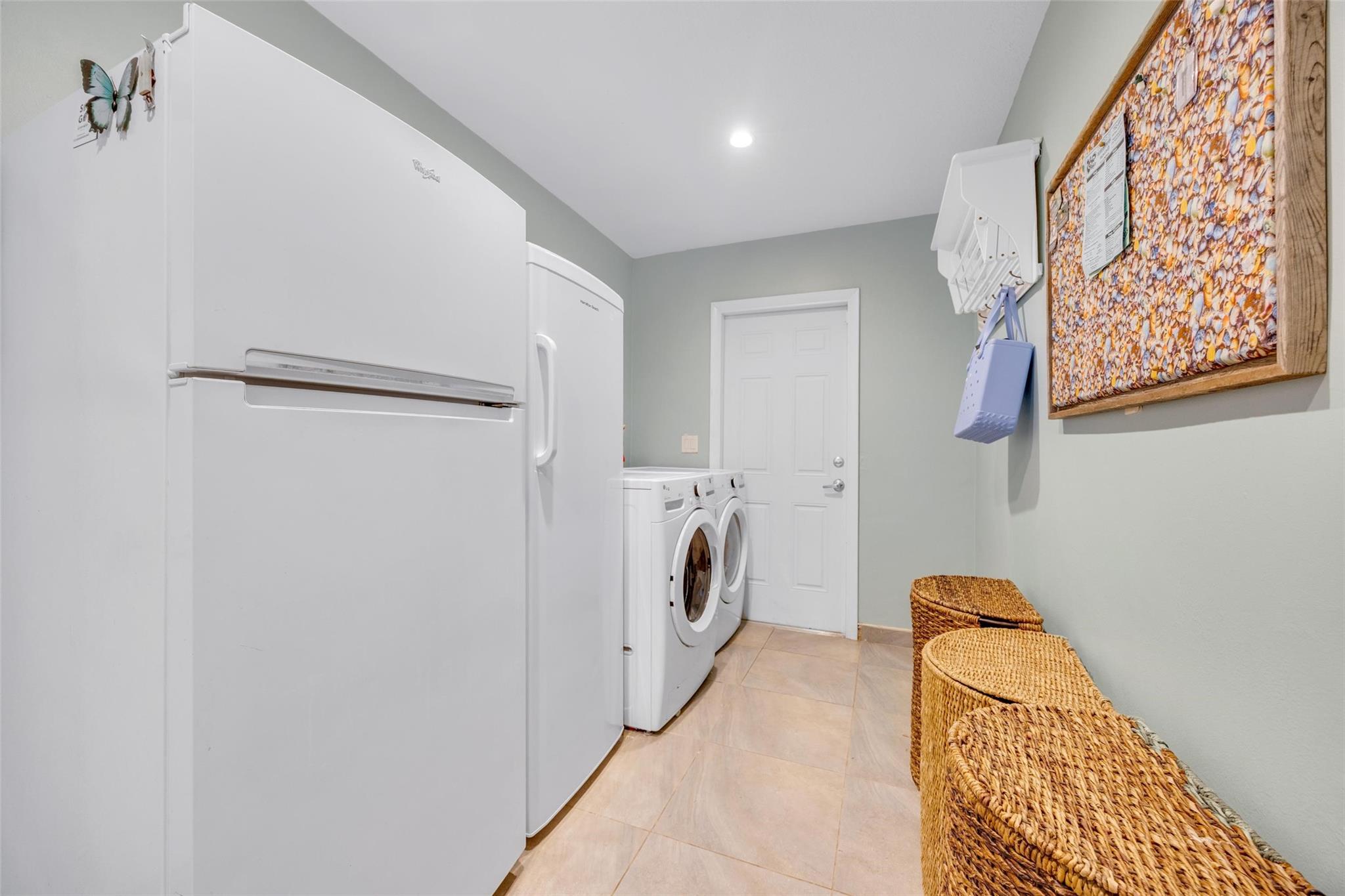 THE HILLS - Residential