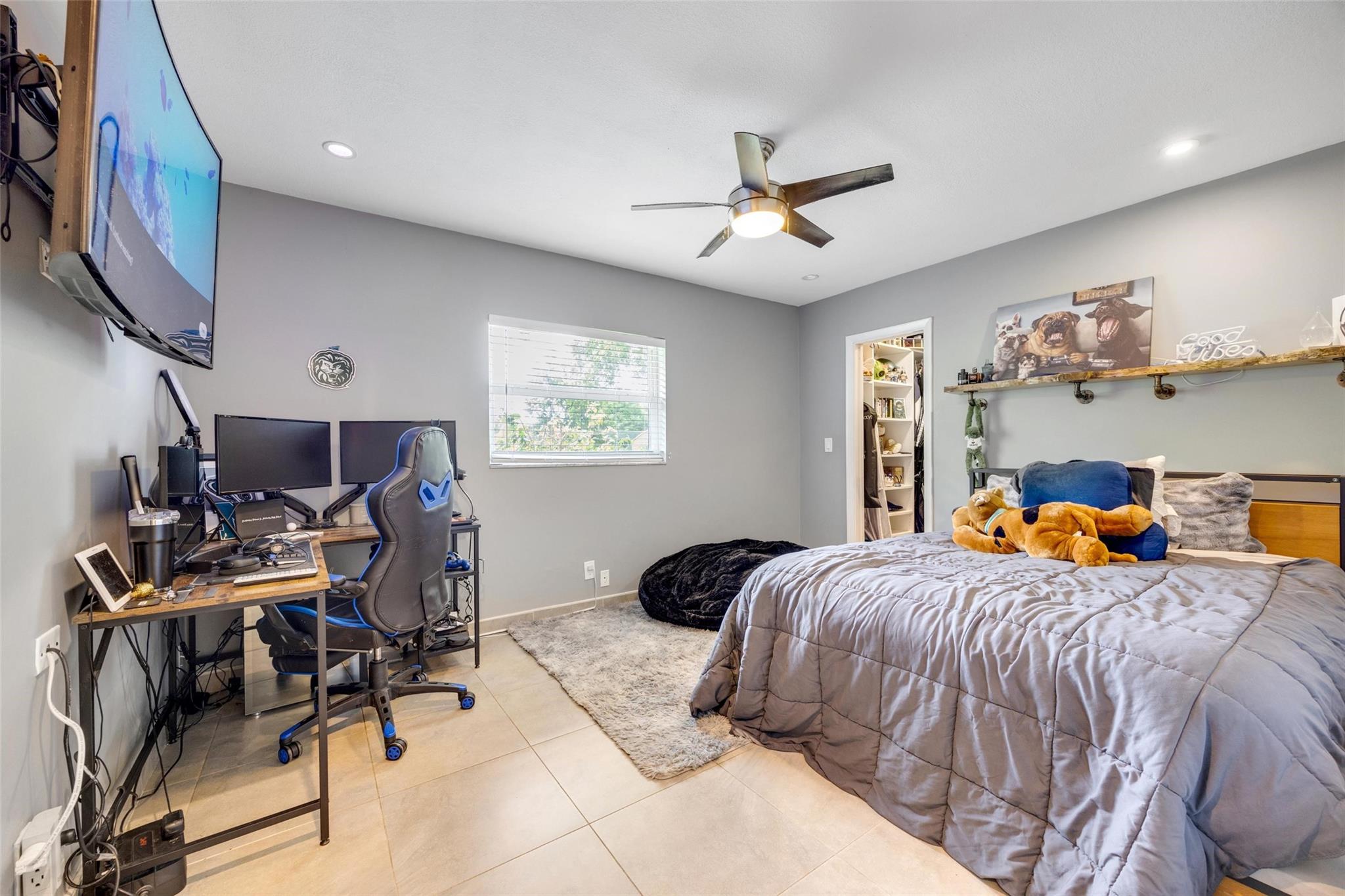 THE HILLS - Residential