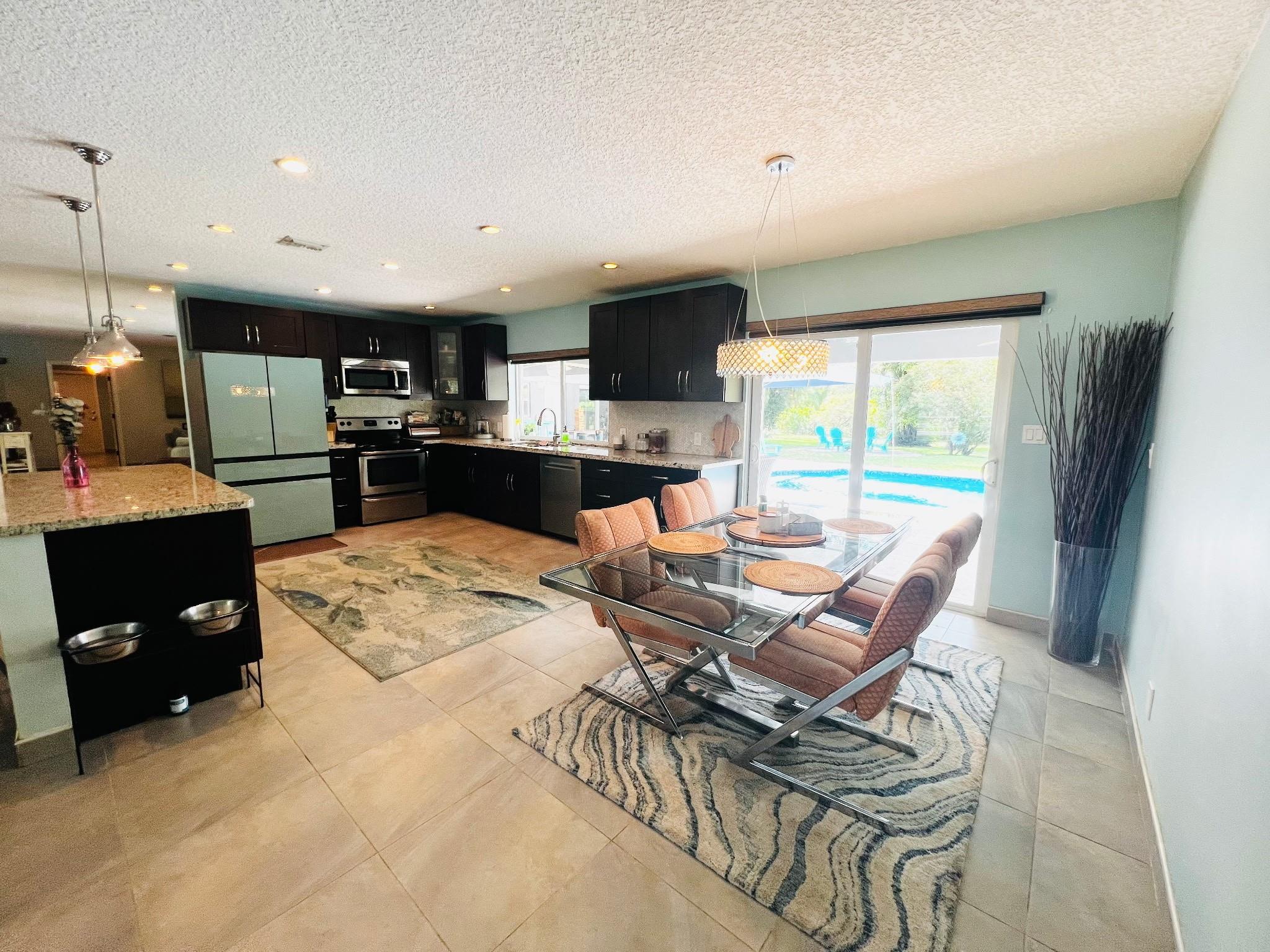 THE HILLS - Residential