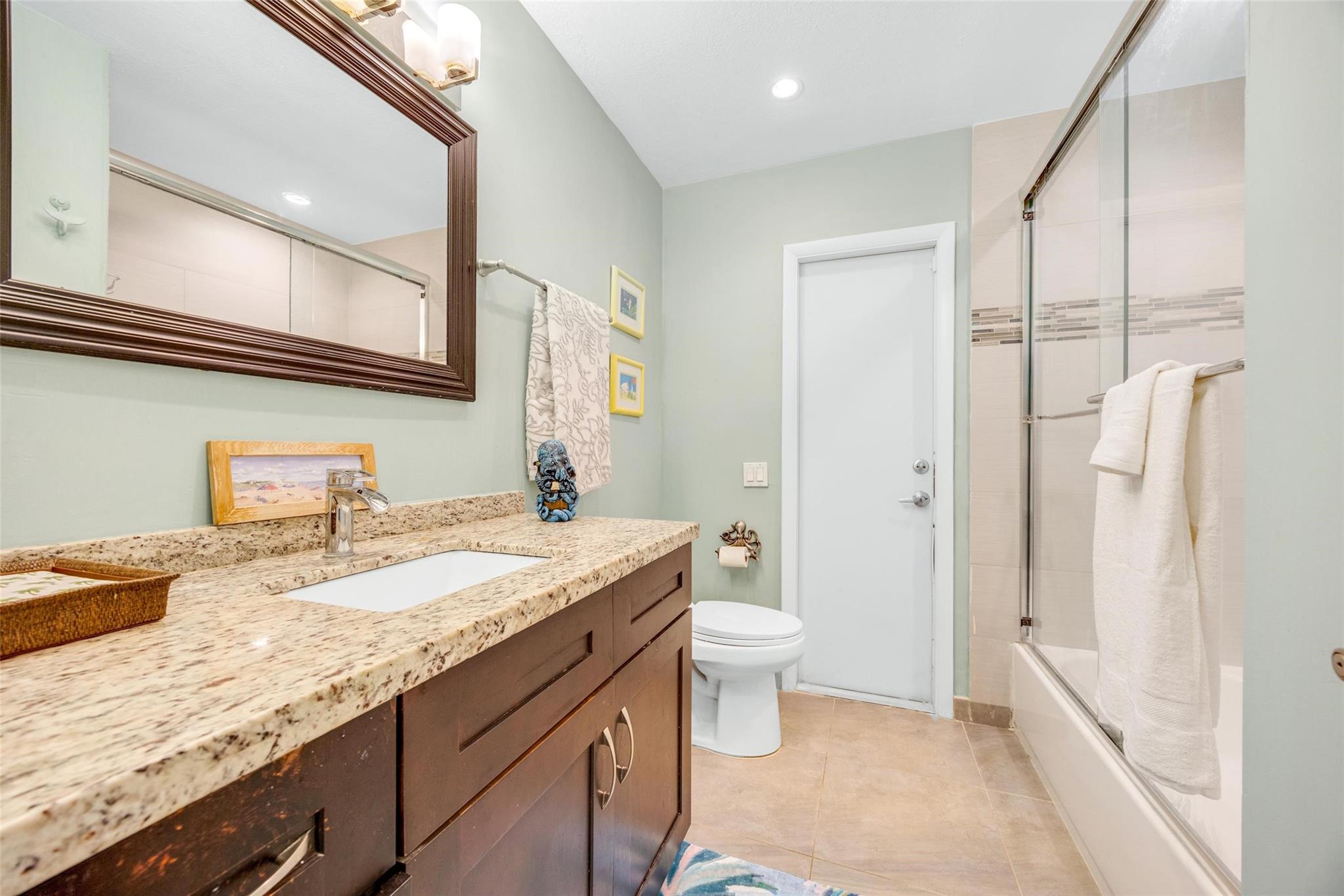 THE HILLS - Residential