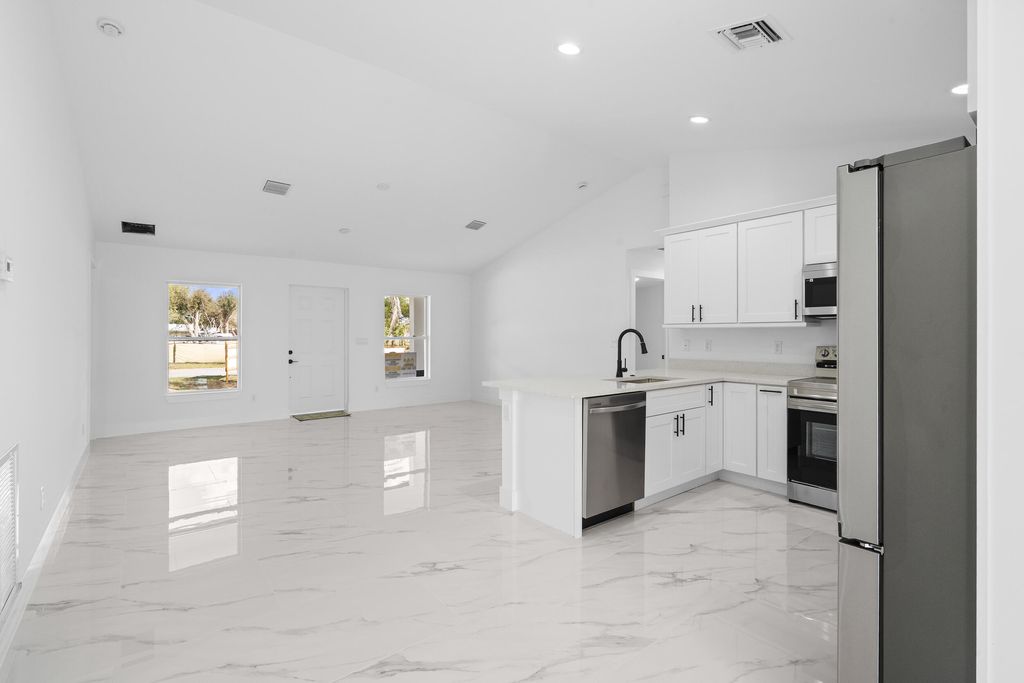 Photo of 17923 NW 288th Street, Okeechobee, FL 34972 (MLS # B26010368)