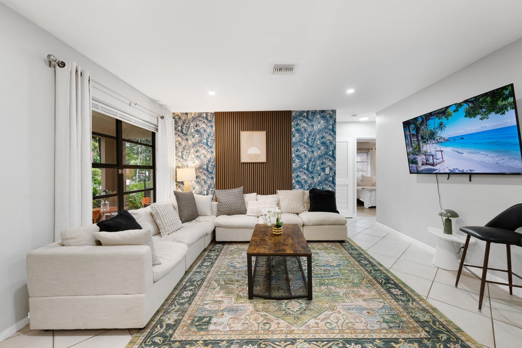 Photo of 3024 NE 2nd Terrace, Wilton Manors, FL 33334 (MLS # B26043611)
