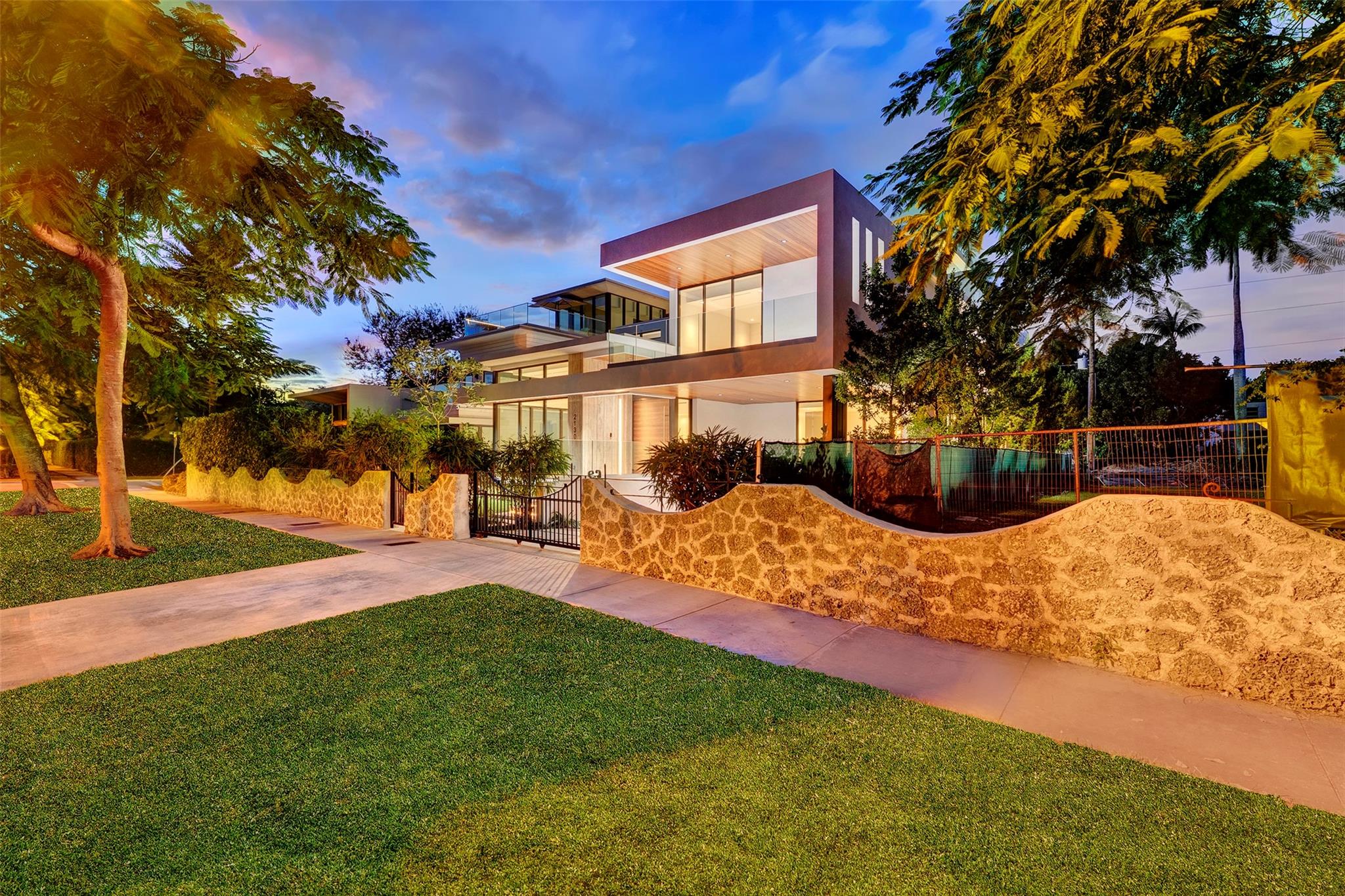 HOLLEMAN PARK - Residential