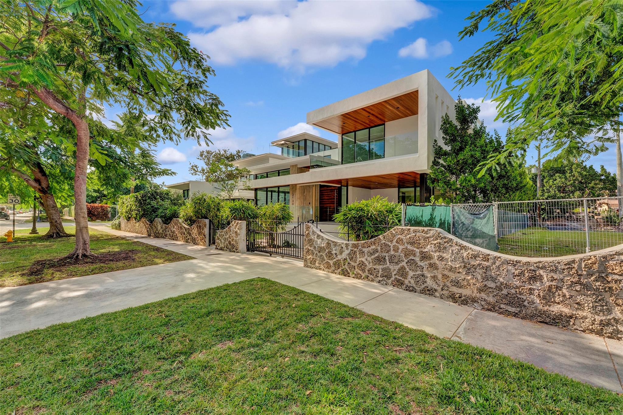 HOLLEMAN PARK - Residential