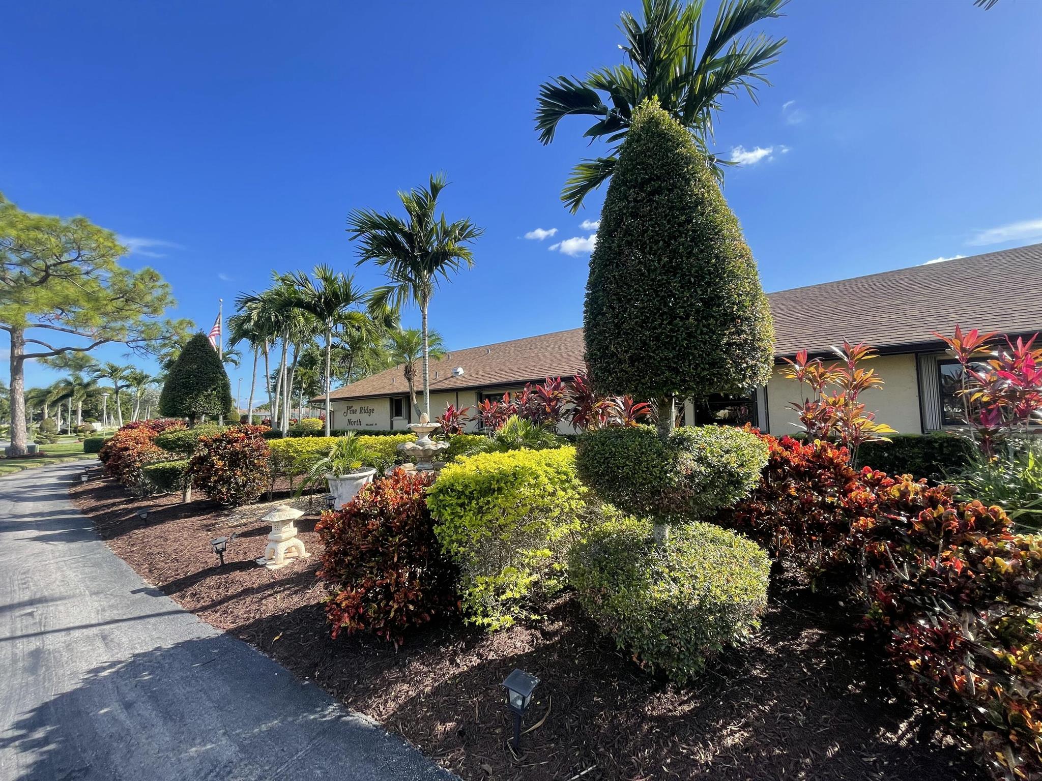 PINE RIDGE NORTH VILLAGE - Residential Lease