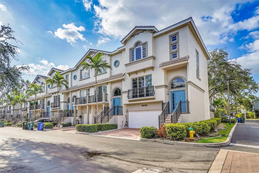 Photo of 1902 Coral Heights Court, Fort Lauderdale, FL 33308 (MLS # F10498912)