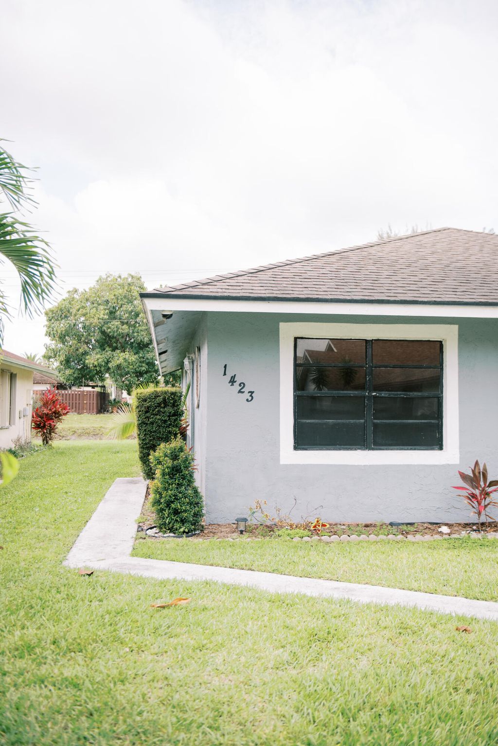 Photo of 1423 Summit Run Circle, West Palm Beach, FL 33415 (MLS # B26037424)