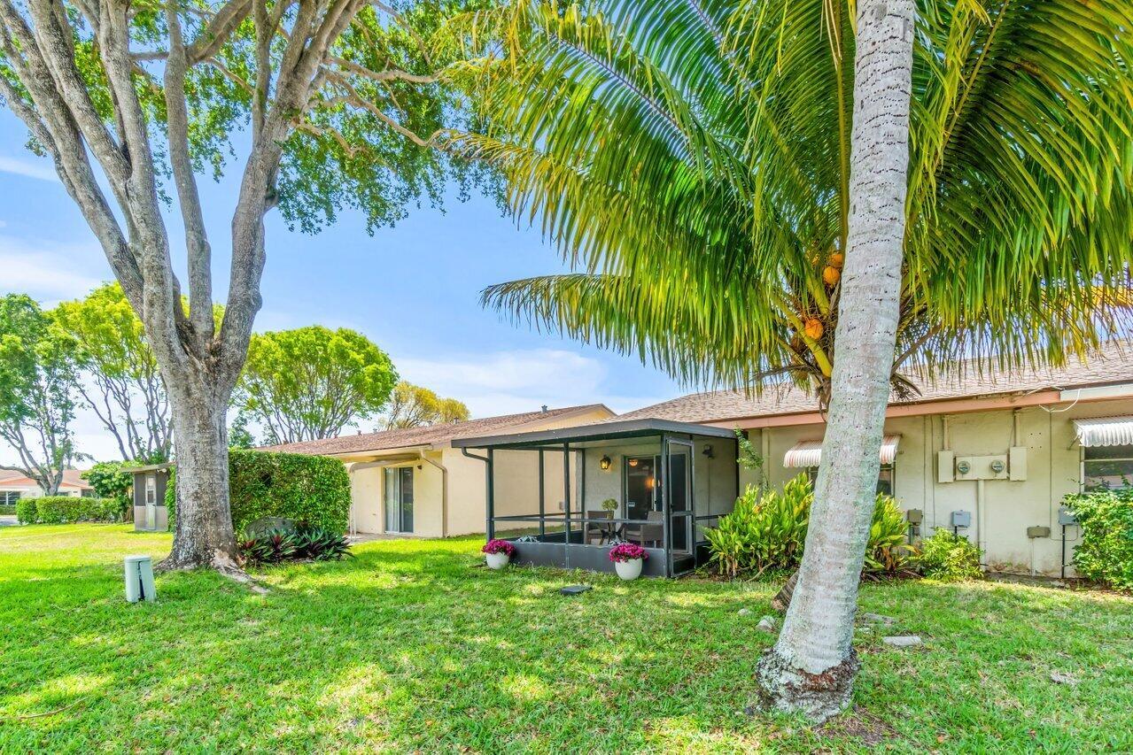 DELRAY VILLAS - Residential