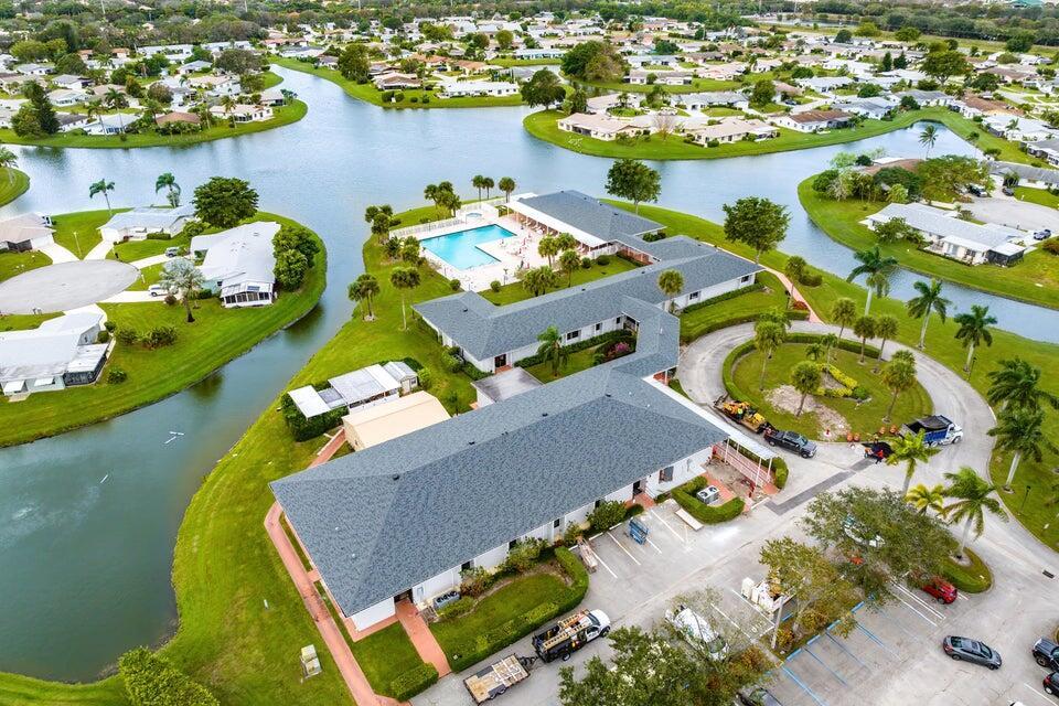 DELRAY VILLAS - Residential