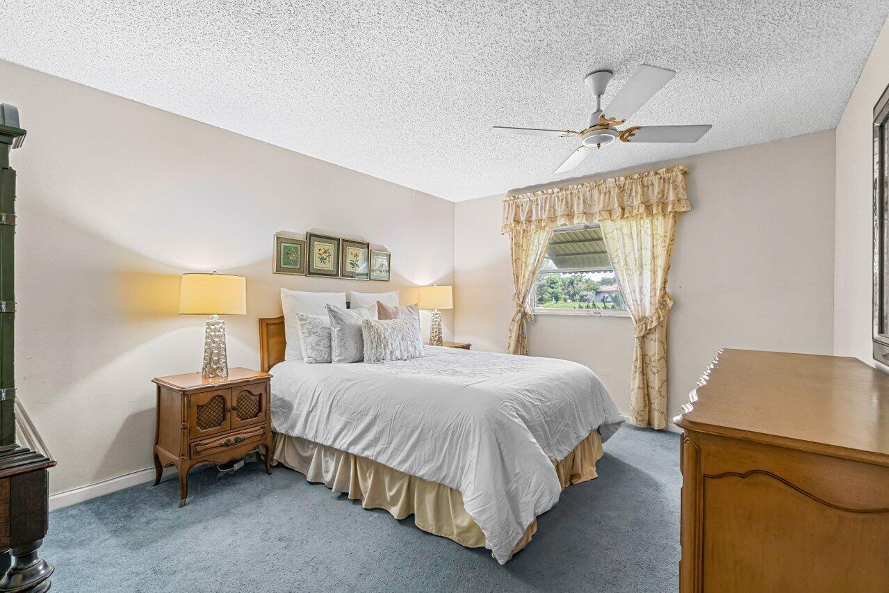 DELRAY VILLAS - Residential