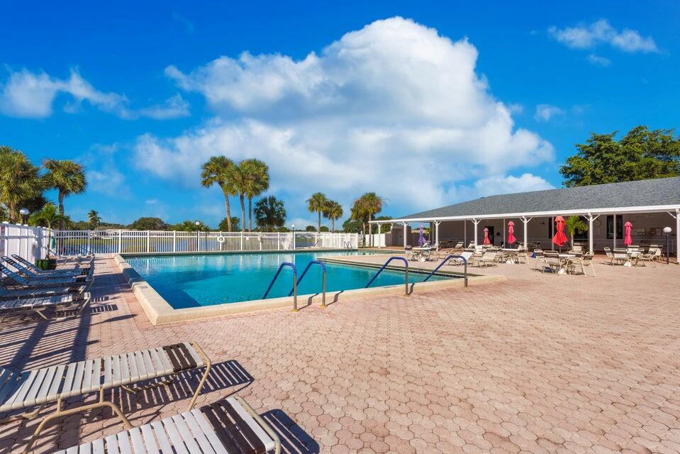 DELRAY VILLAS - Residential