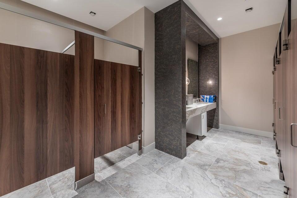 DELRAY VILLAS - Residential