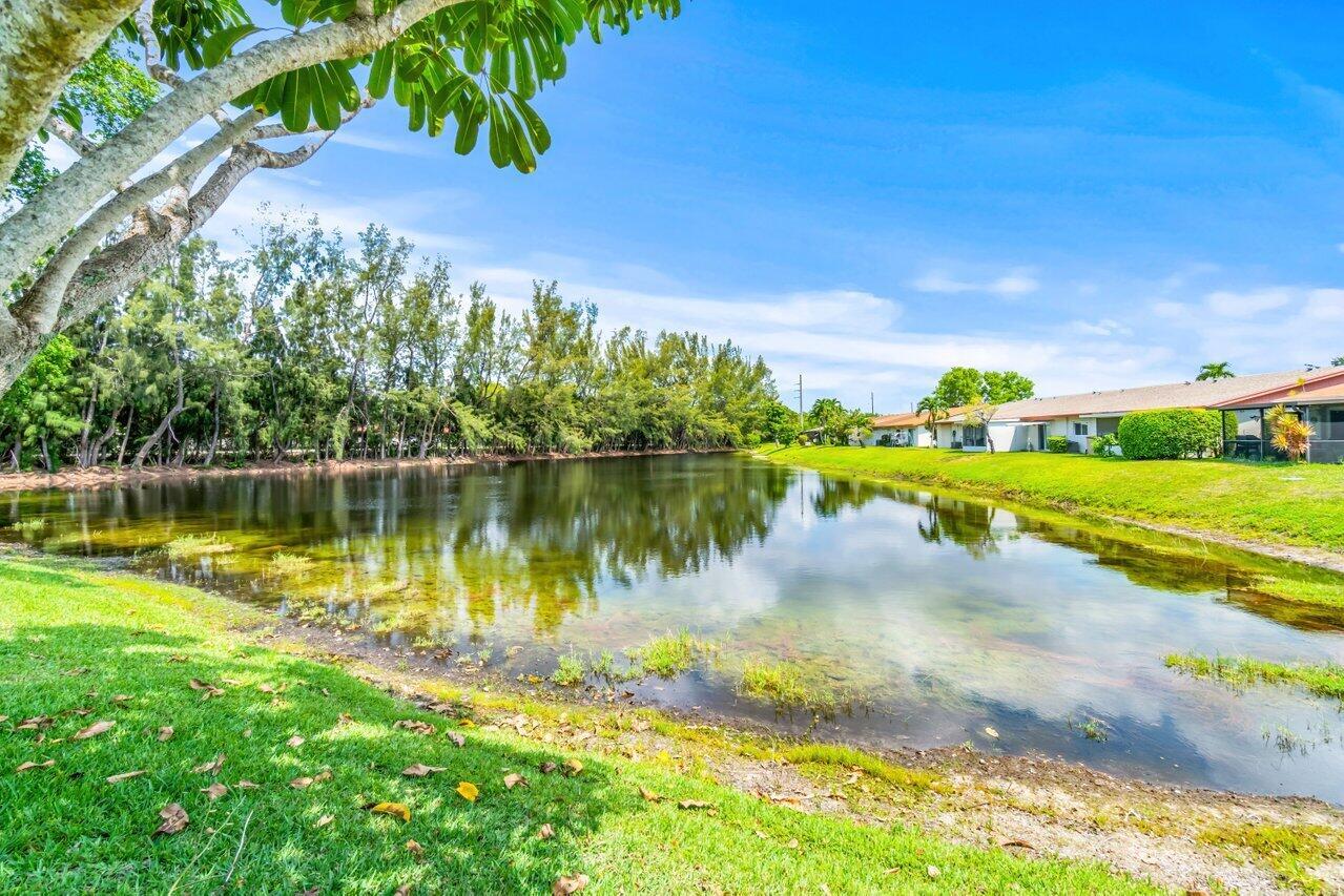 DELRAY VILLAS - Residential