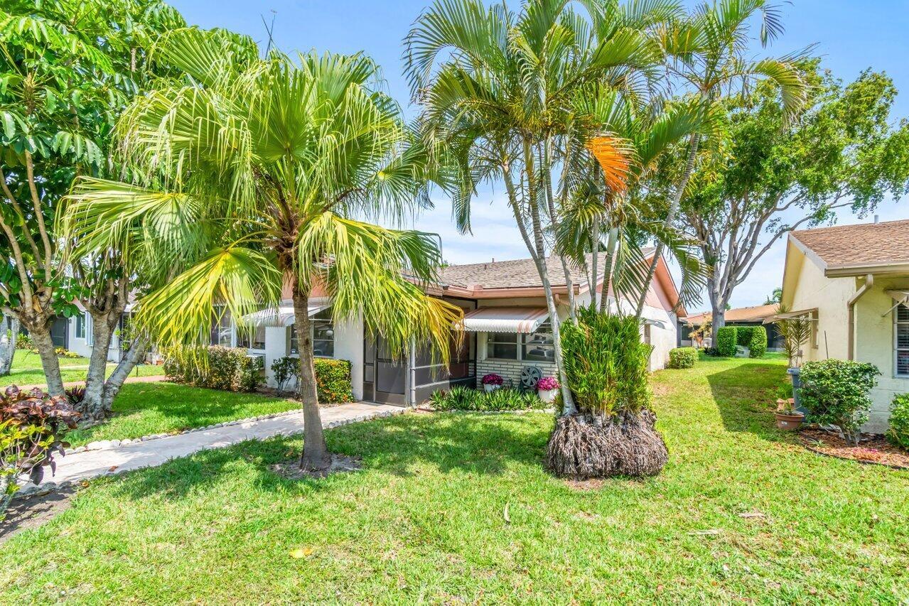 DELRAY VILLAS - Residential