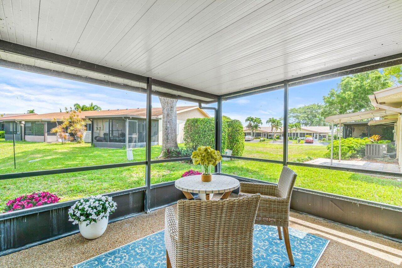 DELRAY VILLAS - Residential