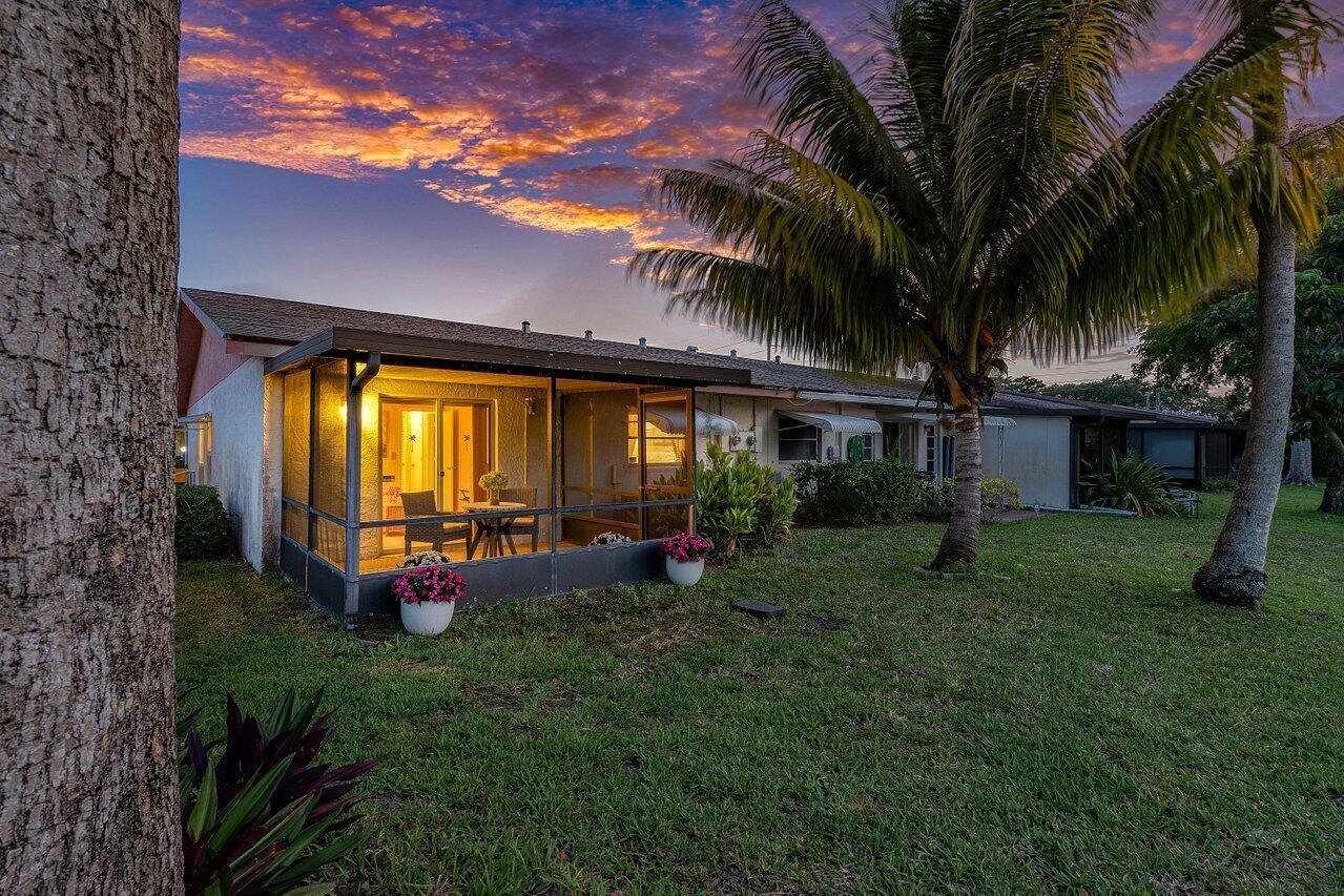 DELRAY VILLAS - Residential