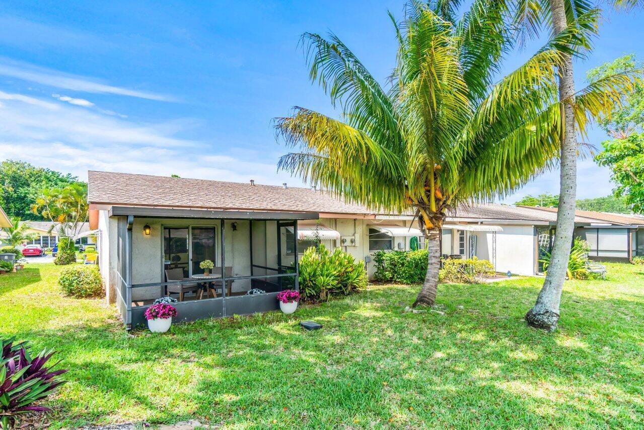 DELRAY VILLAS - Residential