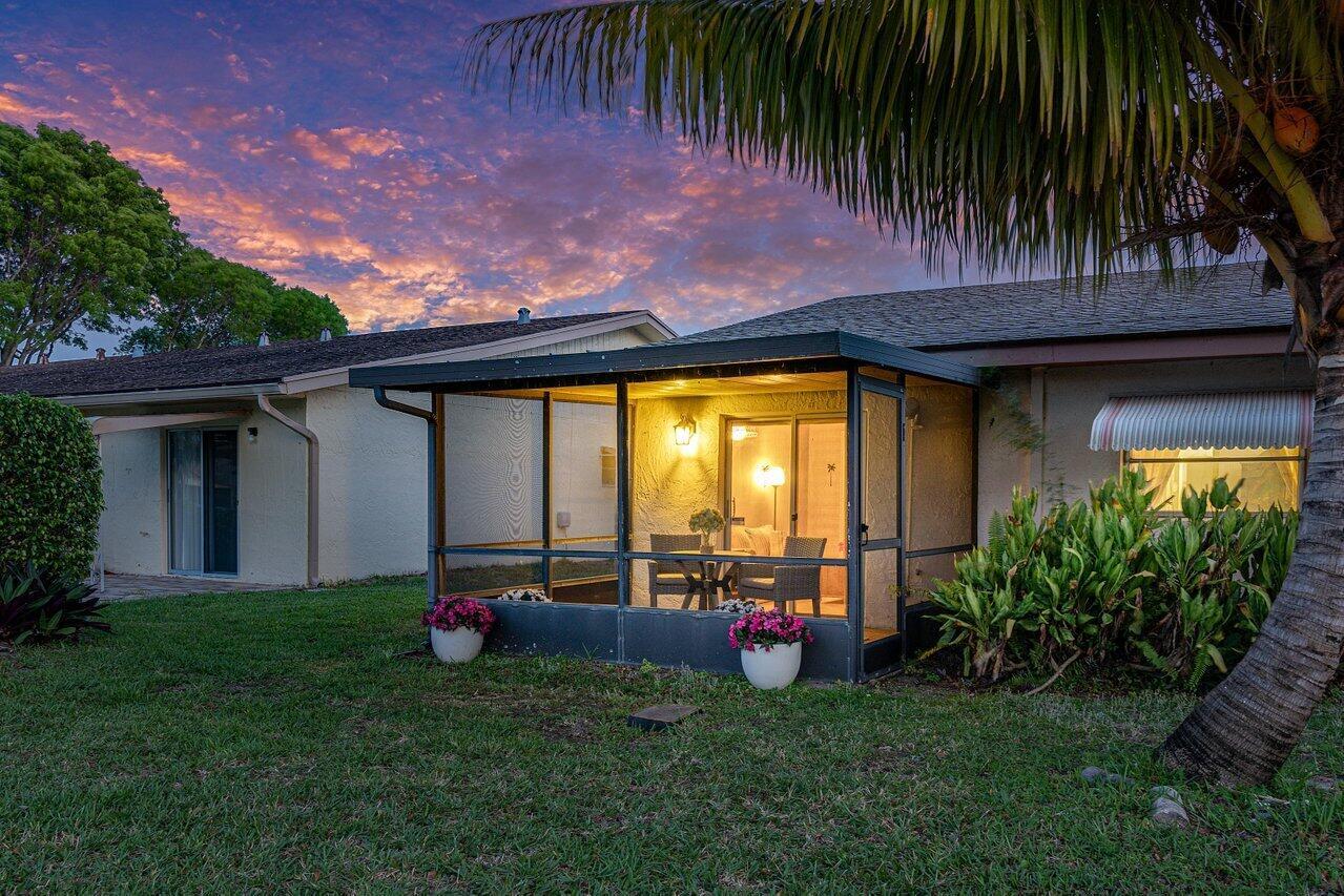 DELRAY VILLAS - Residential