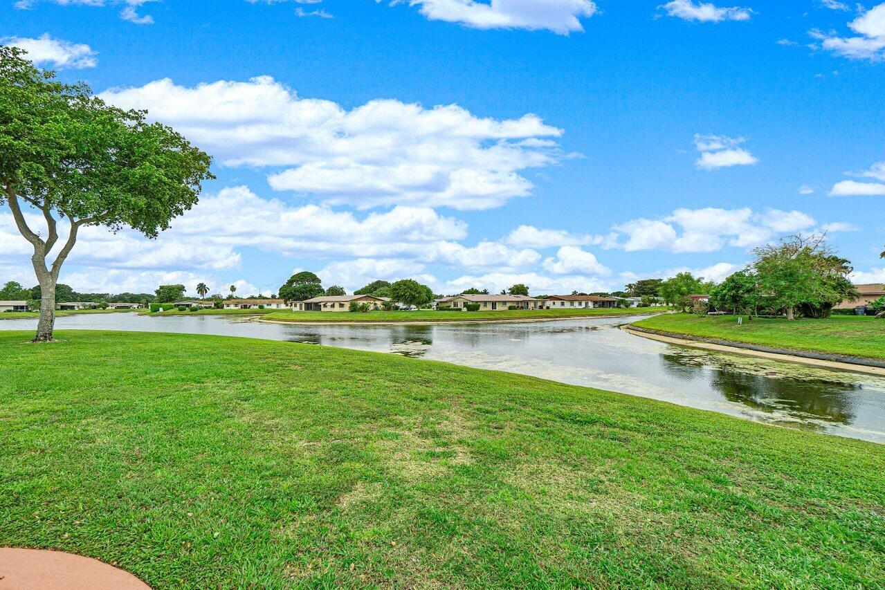 DELRAY VILLAS - Residential