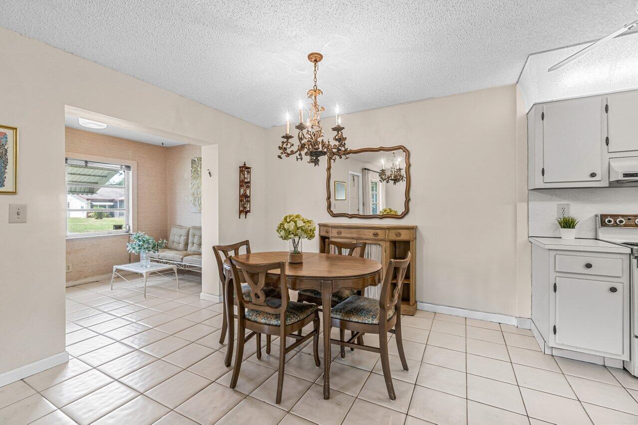 DELRAY VILLAS - Residential