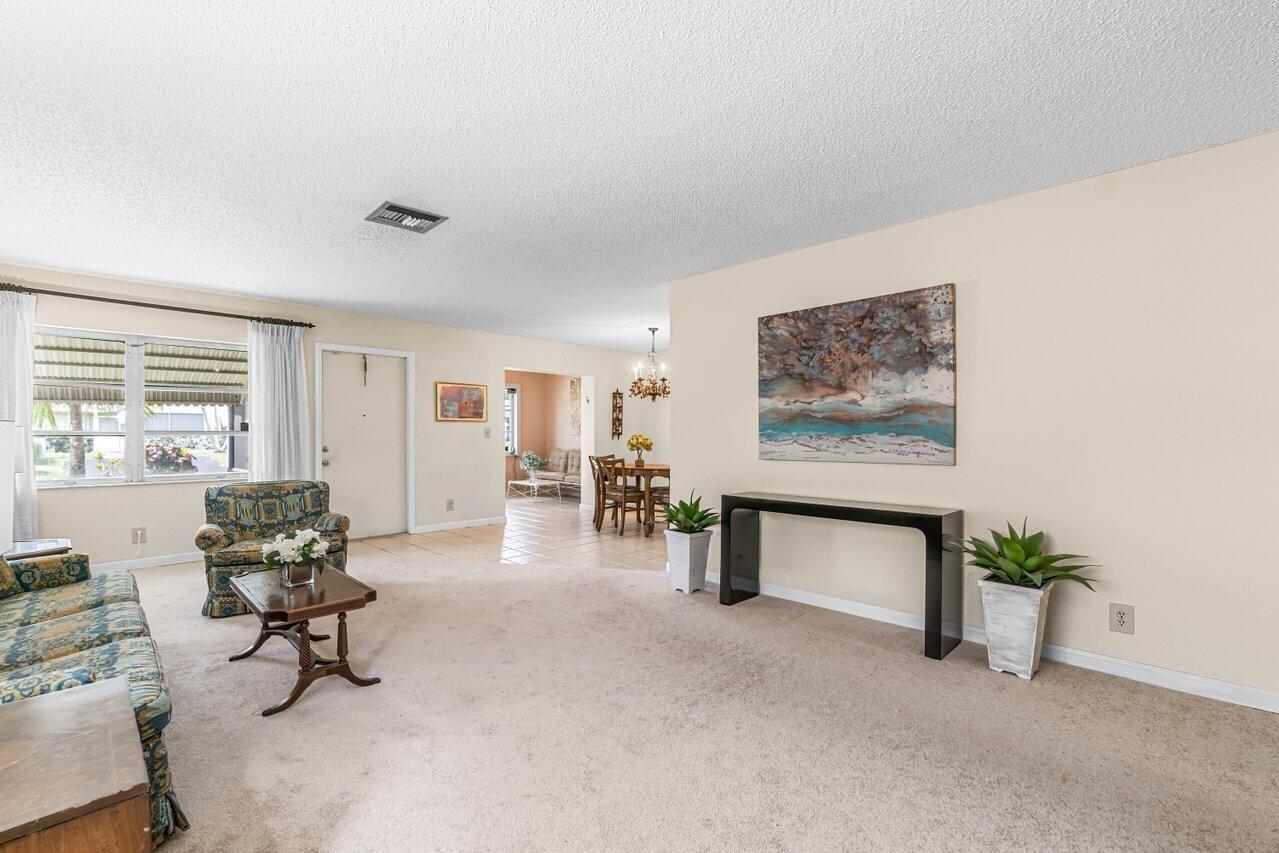 DELRAY VILLAS - Residential